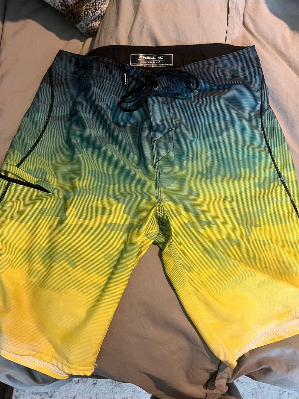 O'Neill Men's Hyperfreak Blue & Yellow Ombre Camo Board Shorts